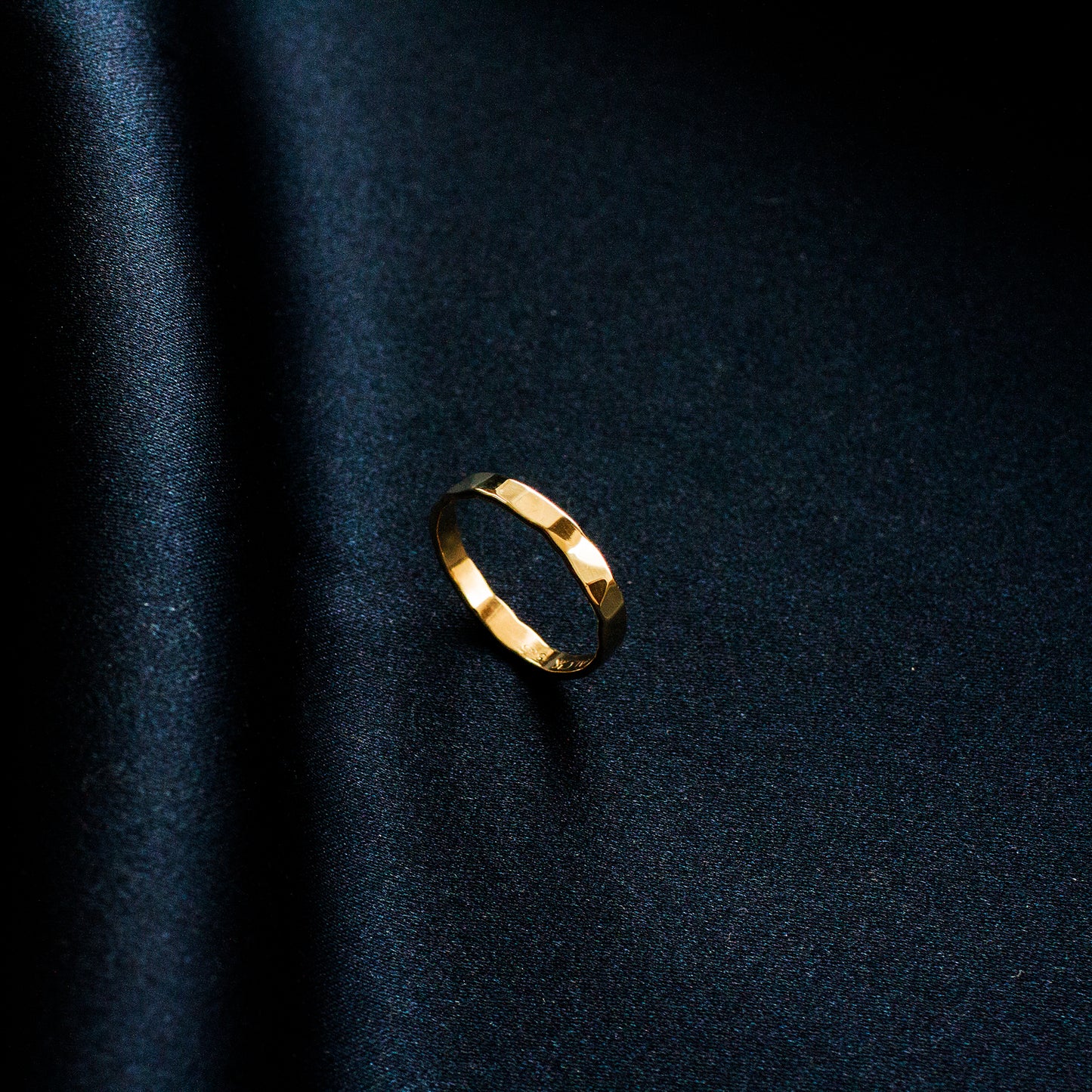 Hammered Ring 14k gold