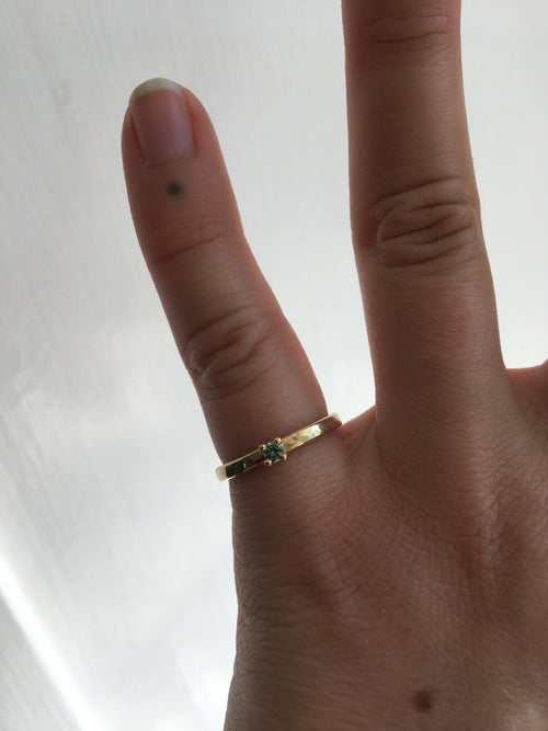 Hammered princess ring 14k gold