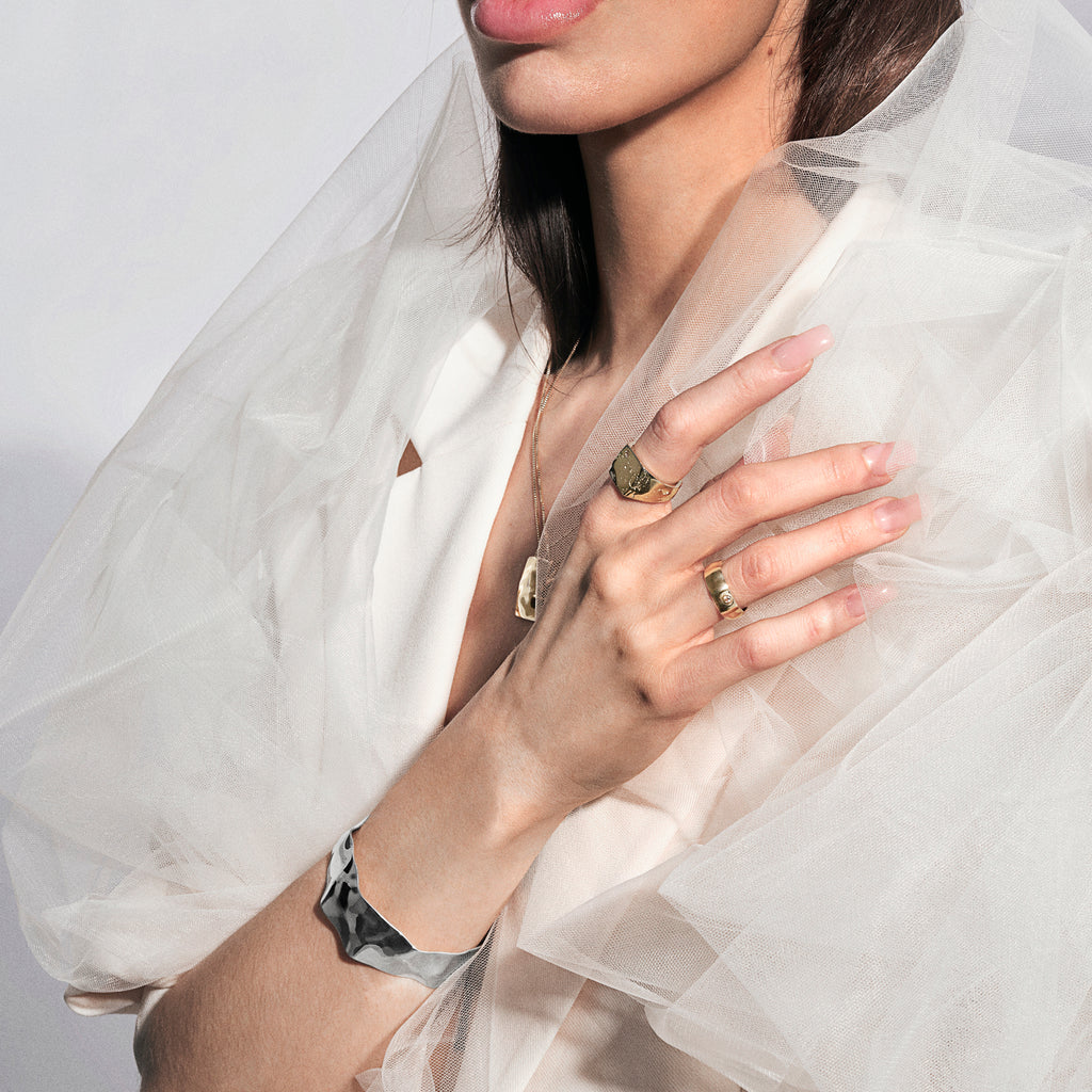 Imperfection Ring 14k gold w. natural gemstone