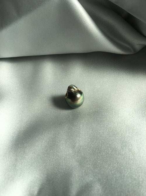 Baroque Tahiti Pearl w. 18k gold