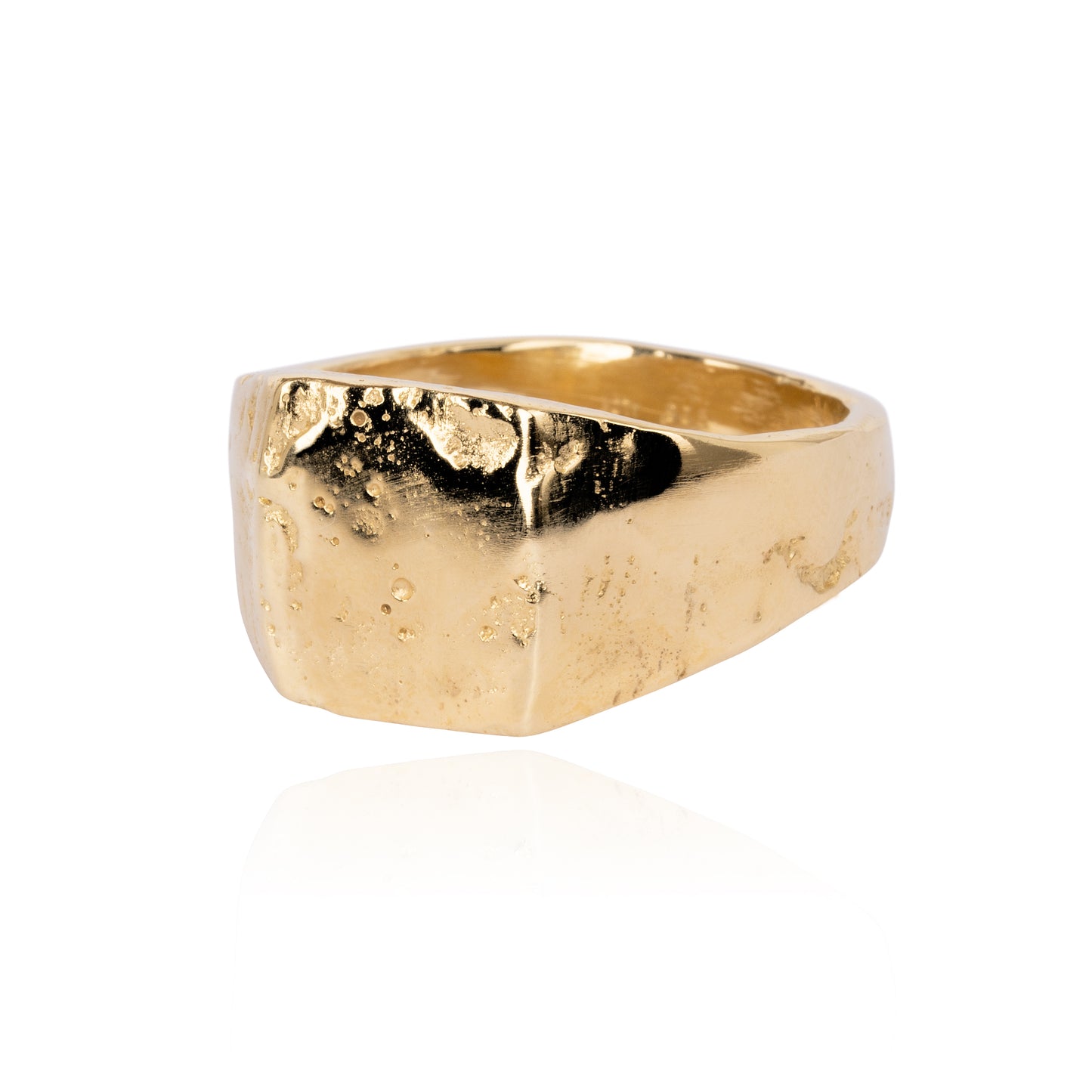 Moulded Signet Ring Square in 14k gold