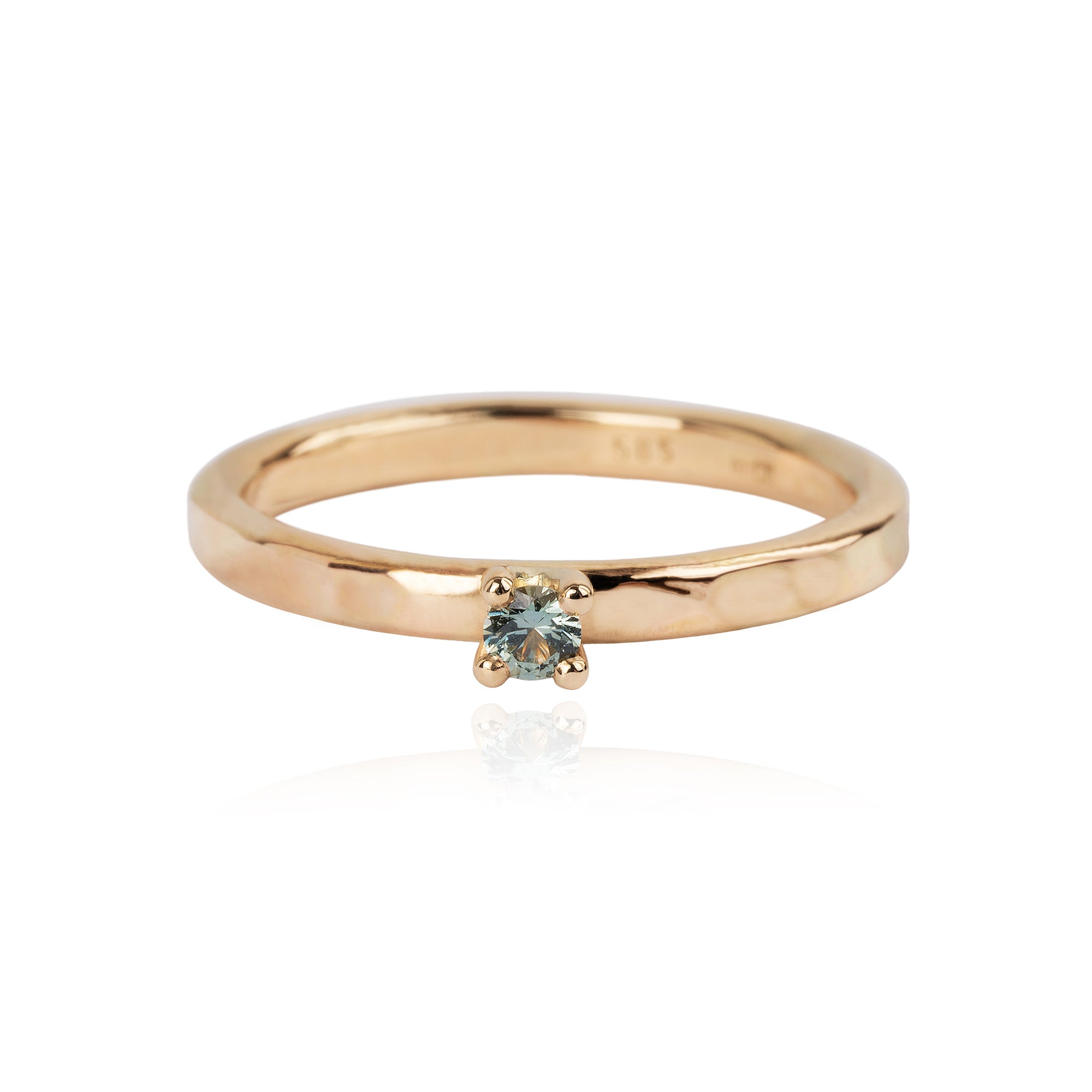 Hammered princess ring 14k gold