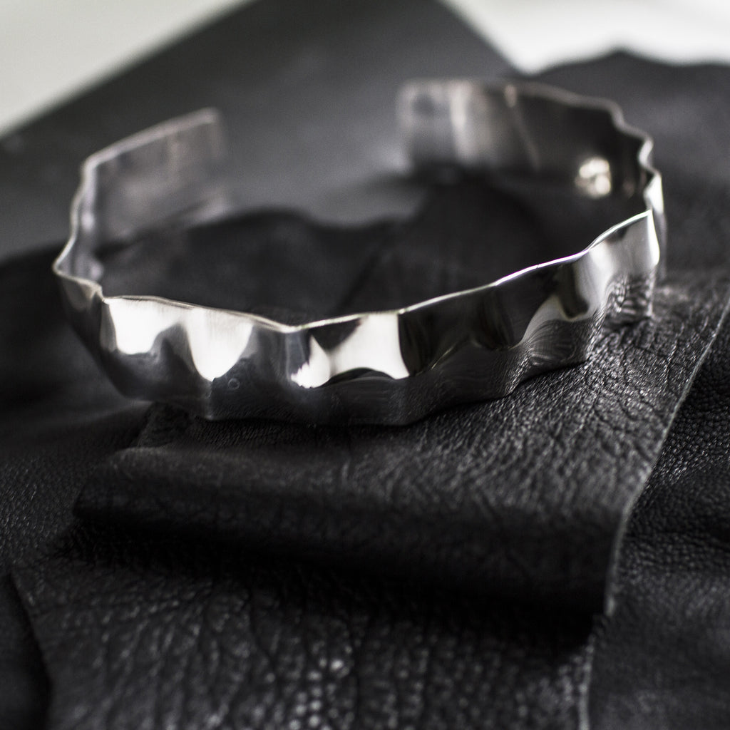 Imperfection Choker Thin
