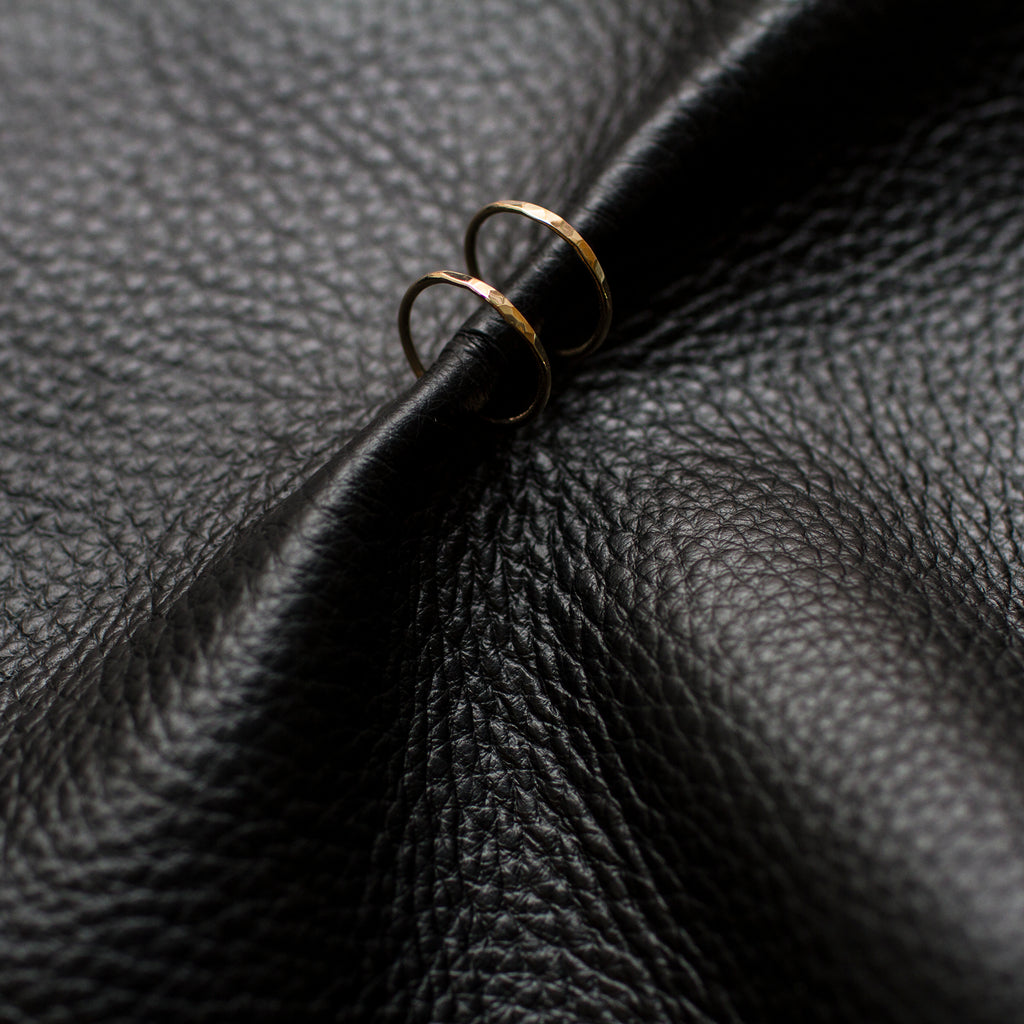 Onepoint Hammered Earrings 14k gold