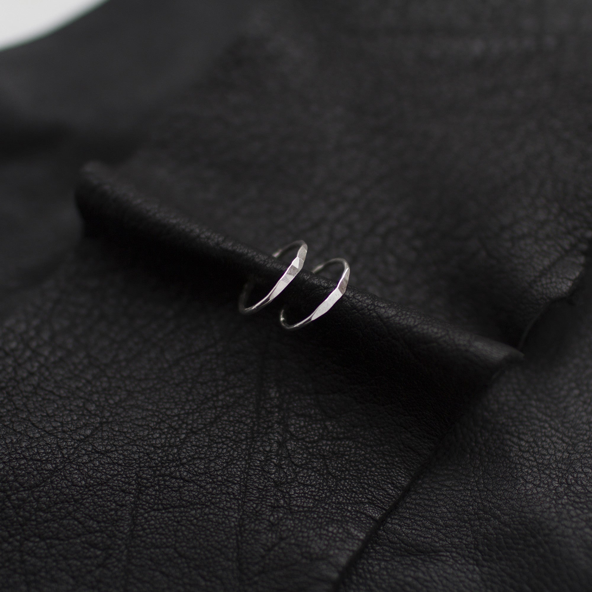 Onepoint Hammered Earrings