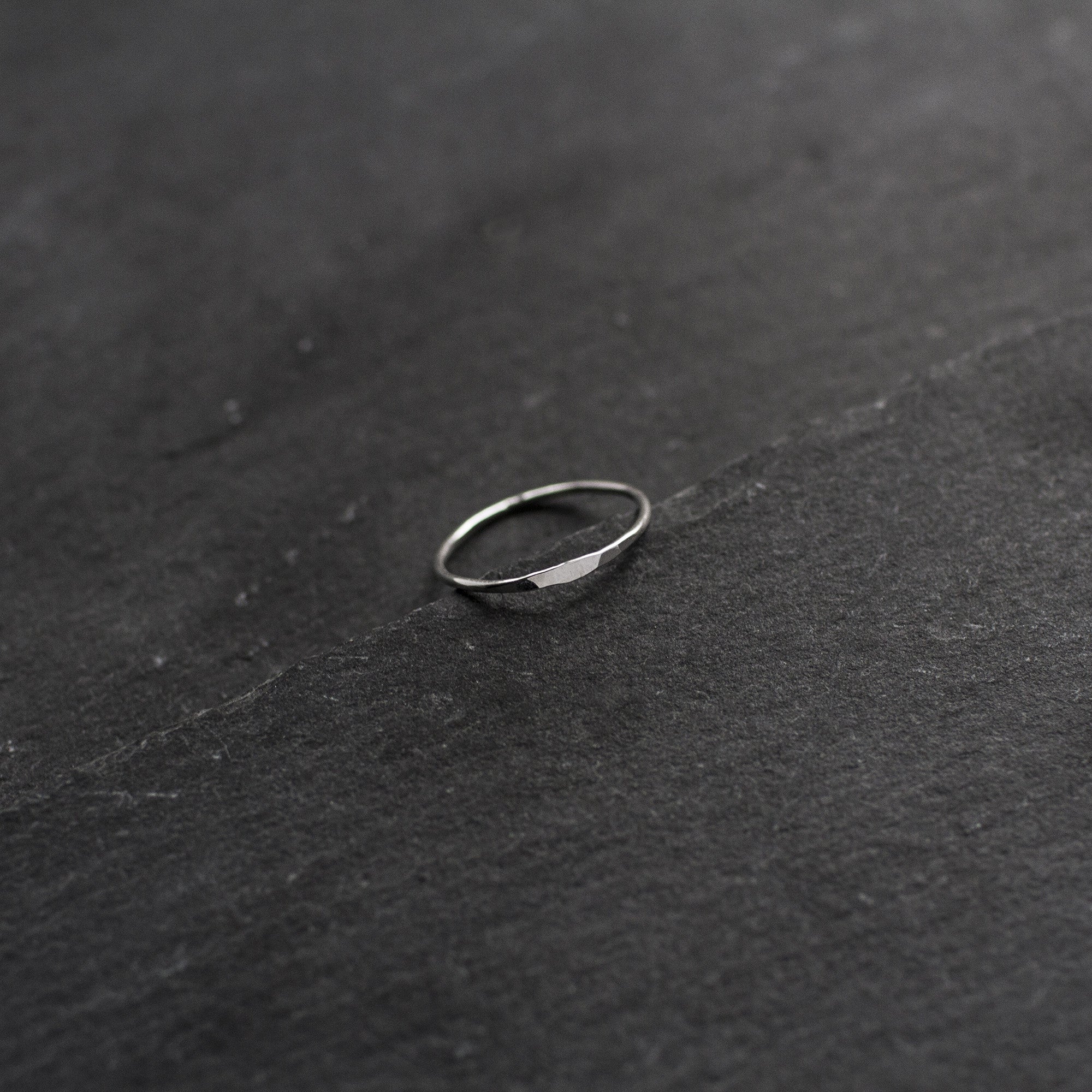 Onepoint Hammered Ring 0.1