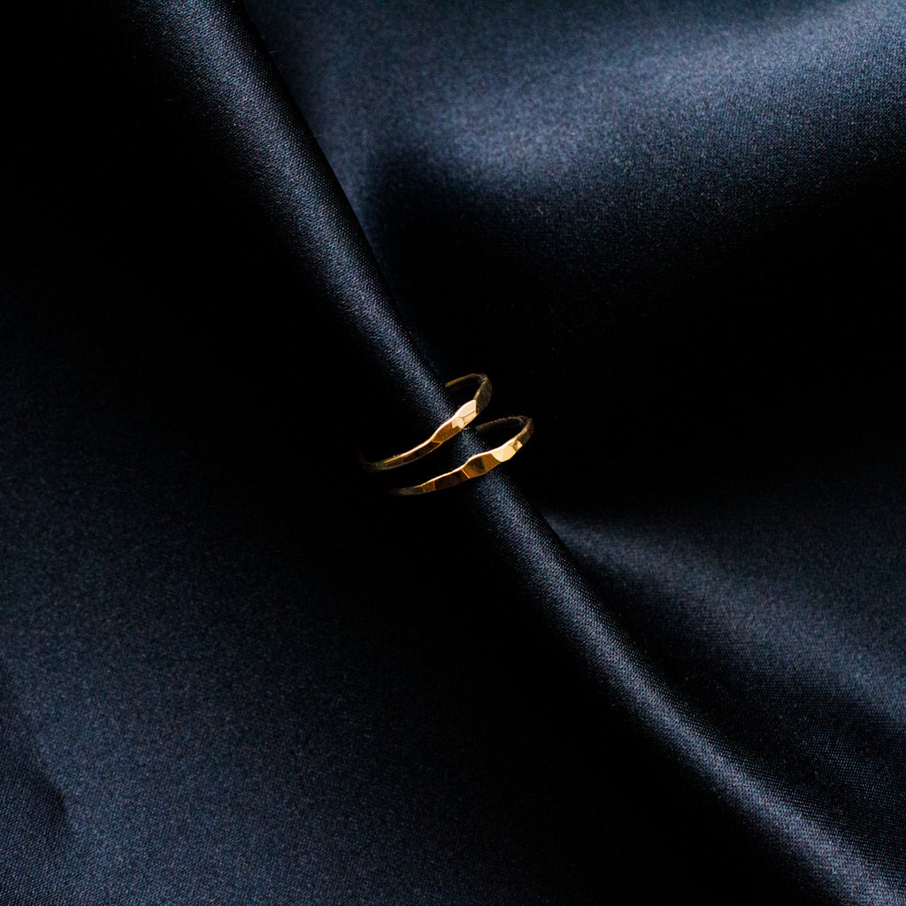 Onepoint Hammered Earrings 14k gold