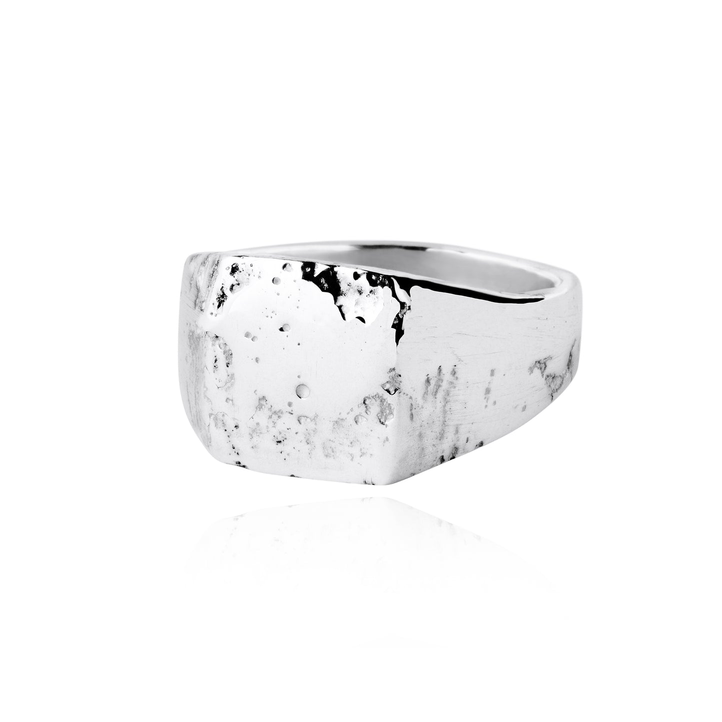 Moulded Square Signet Ring – Alice Kaufmann