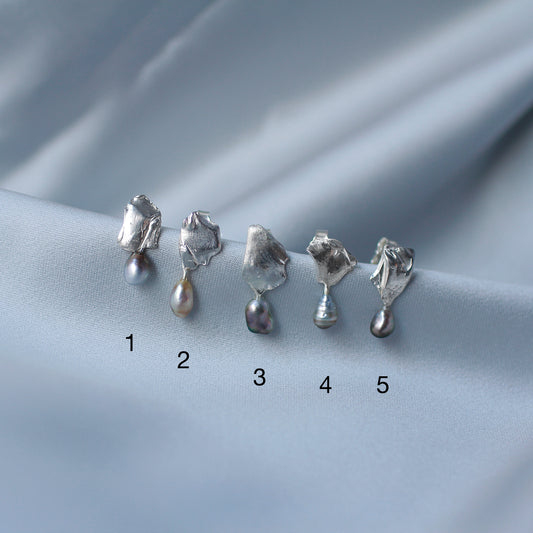 One-of-a-kind Petit Keshi Earpiece