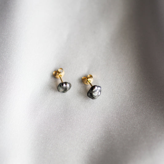 Keshi Pearl Earrings Gold