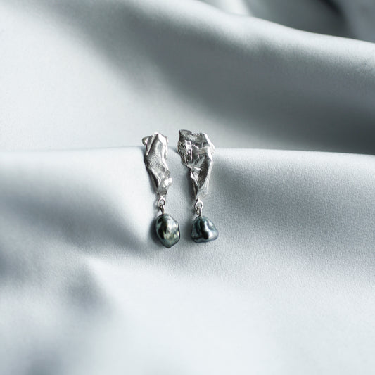 One-of-a-kind Keshi Earring 0.1