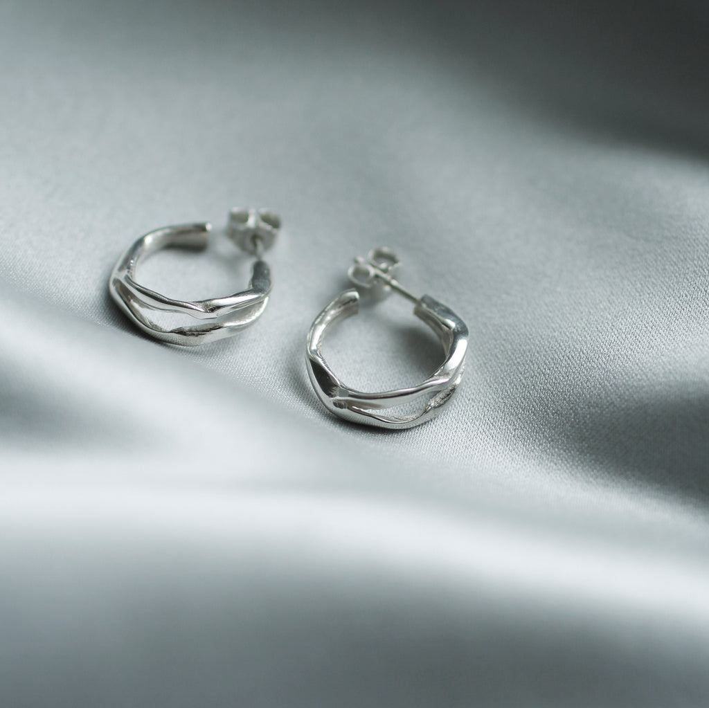 Sculptured Split Hoops